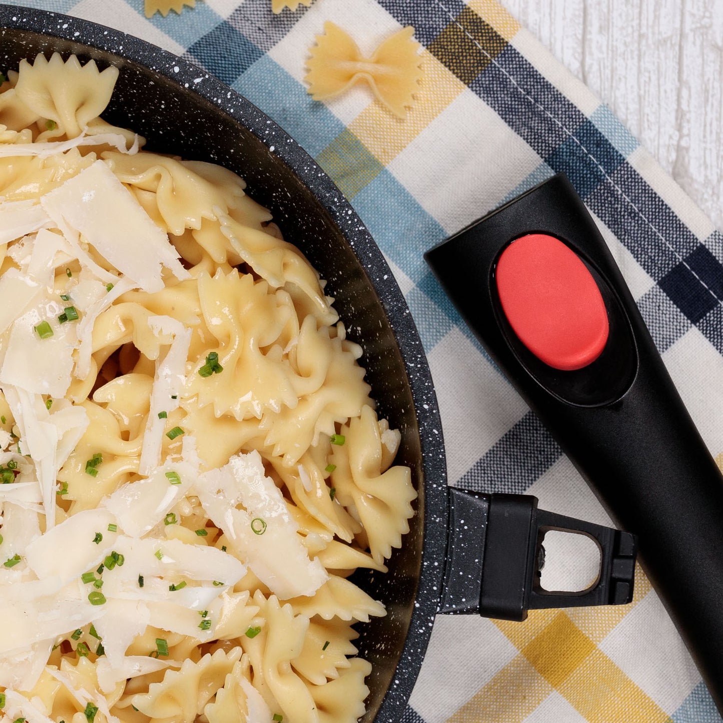 KAMBERG® CAST ALUMINUM 28 CM FRY PAN