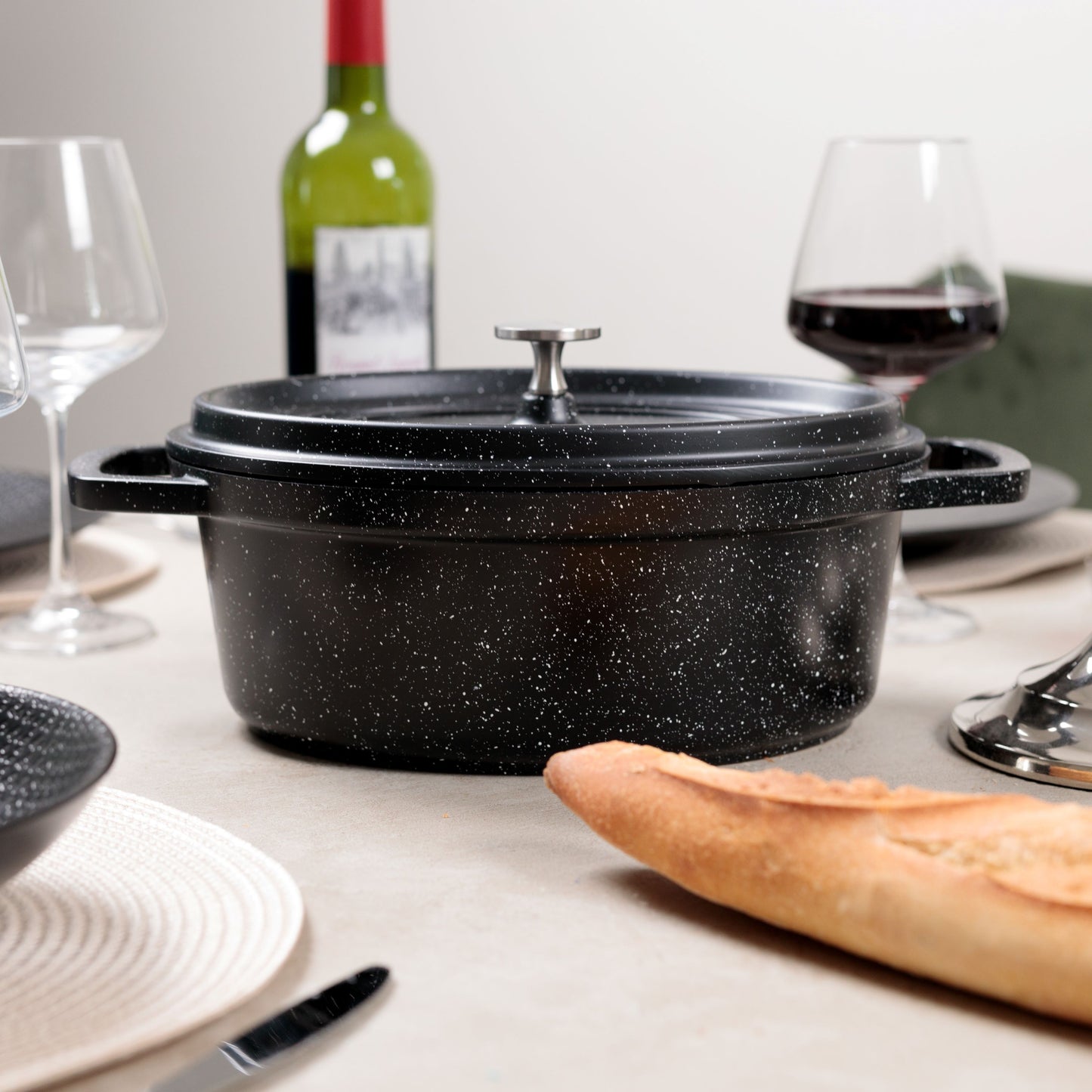 KAMBERG® CAST ALUMINUM OVAL 30 CM BLACK COCOTTE