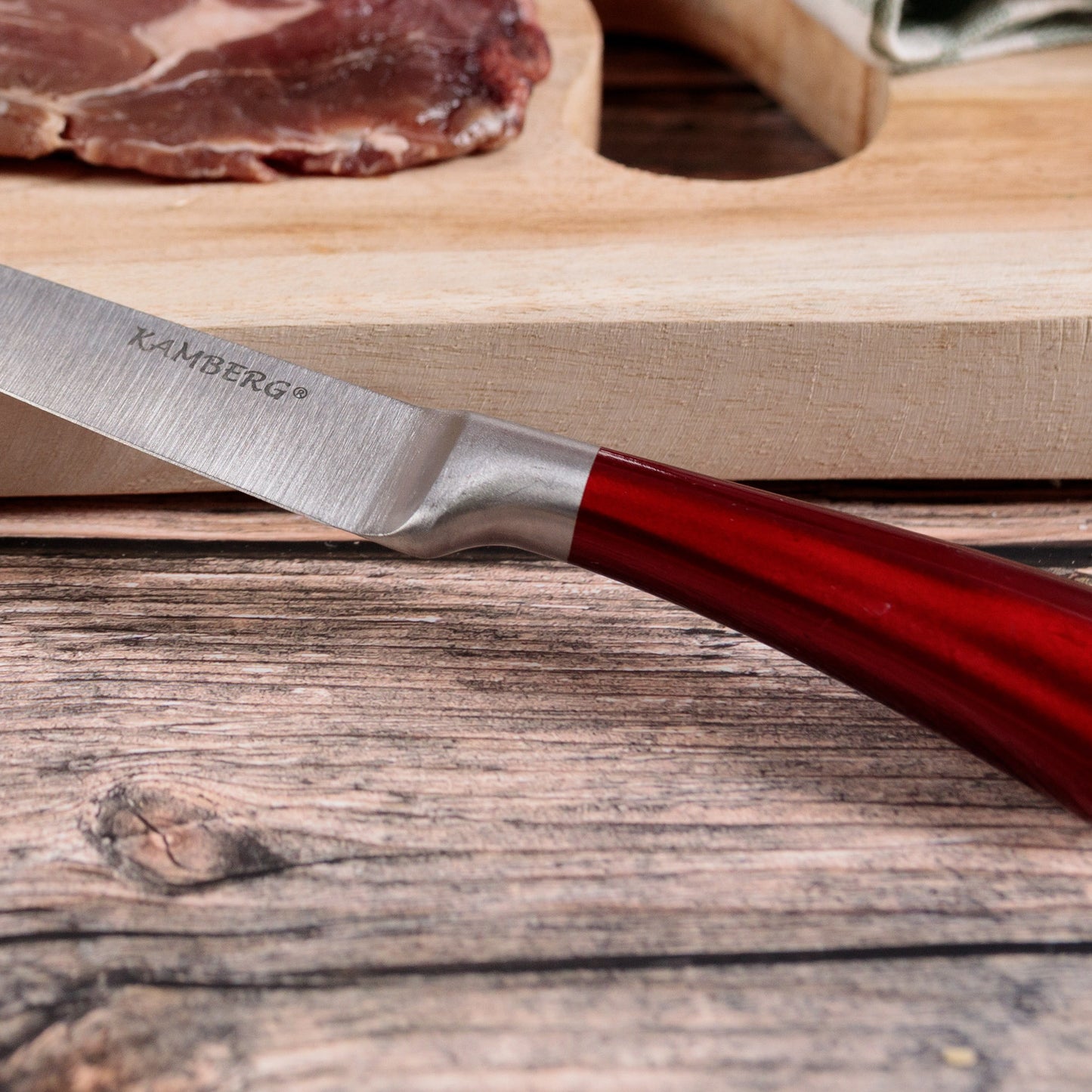 BLOC COUTEAUX 8 PCS ROUGE KAMBERG®