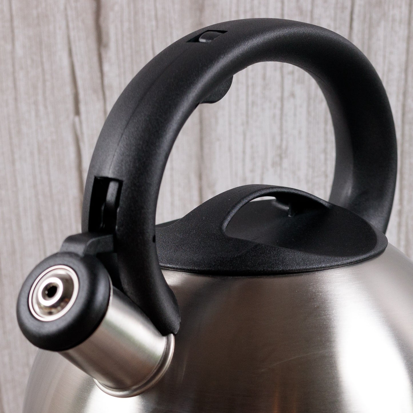3 L STAINLESS STEEL WHISTLING TEAPOT. KAMBERG® INDUCTION