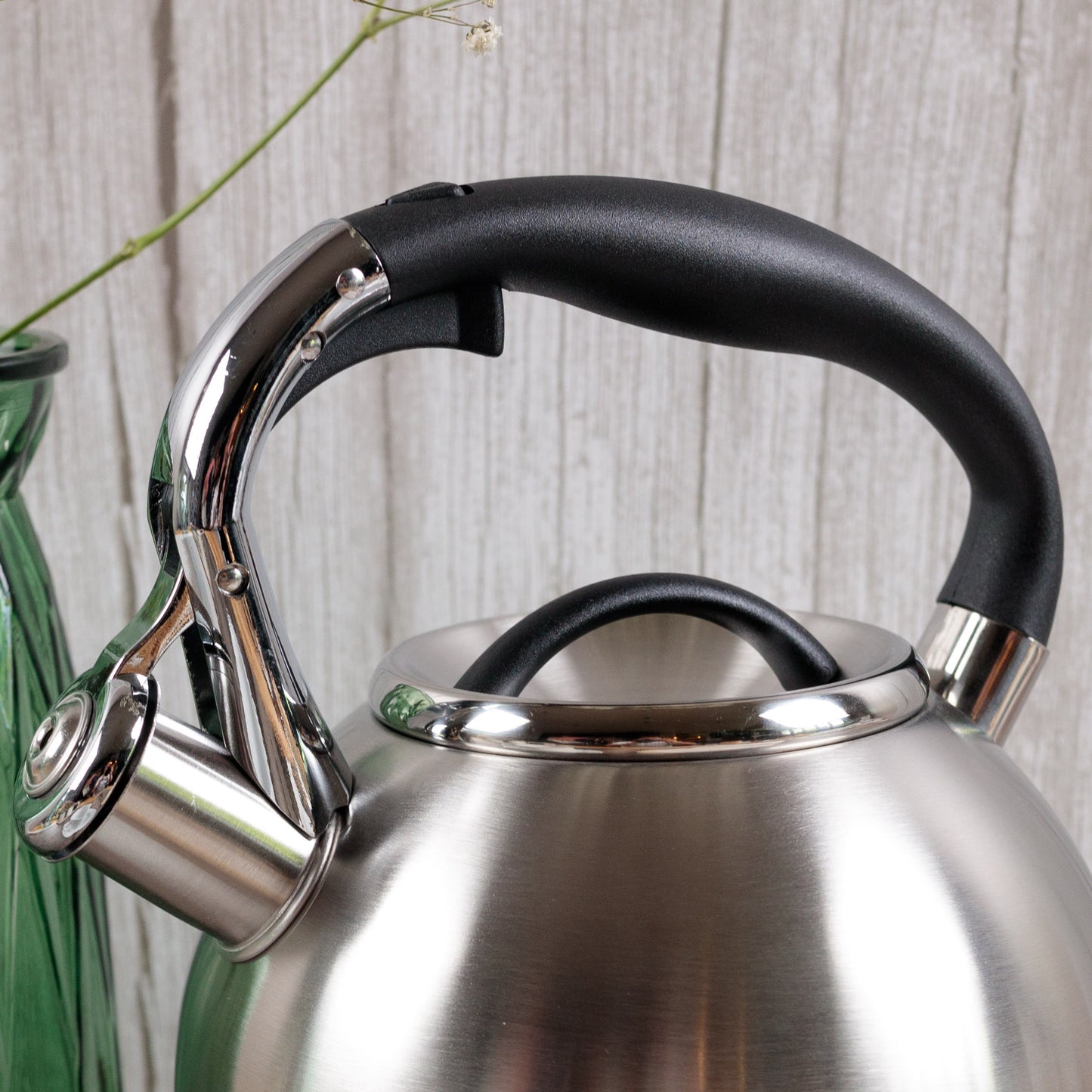 3 L STAINLESS STEEL WHISTLING TEAPOT. KAMBERG® INDUCTION